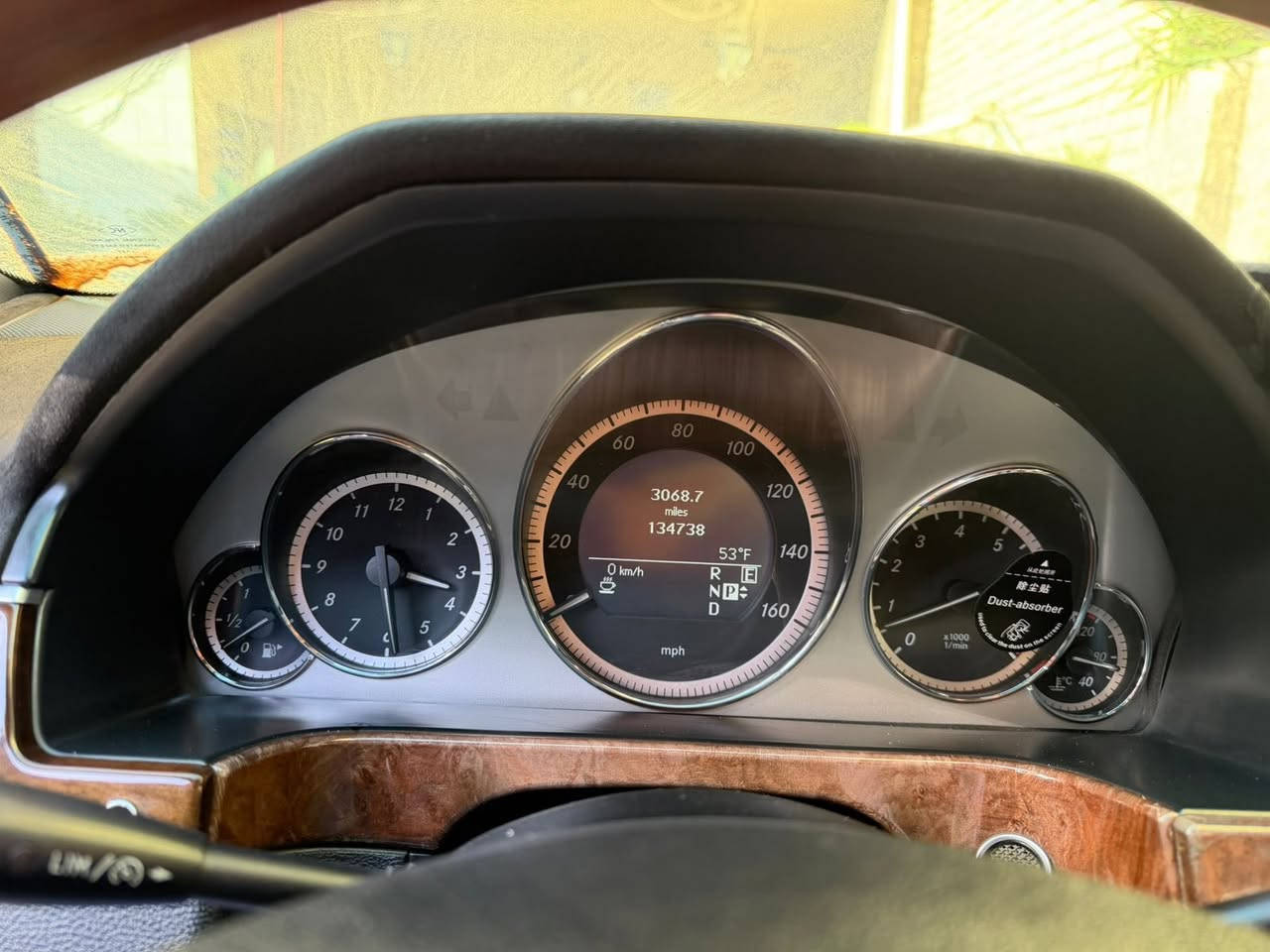 للبيع مارسدس E350 موديل 2011 وارد امريكي حادثها جاملغ وبنيد بدون شواصي الباقي مكفول ماشيه 110 حقيقي فول مواصفات جاهزه كير مكينه صدر خلفي امامي جديد مابيها اي نقص خير من الله رقم بغداد انكليزي بسمنه تحويل ثاني يوم السعر 160 مكانها بغداد الشعب للستفسار ***********
