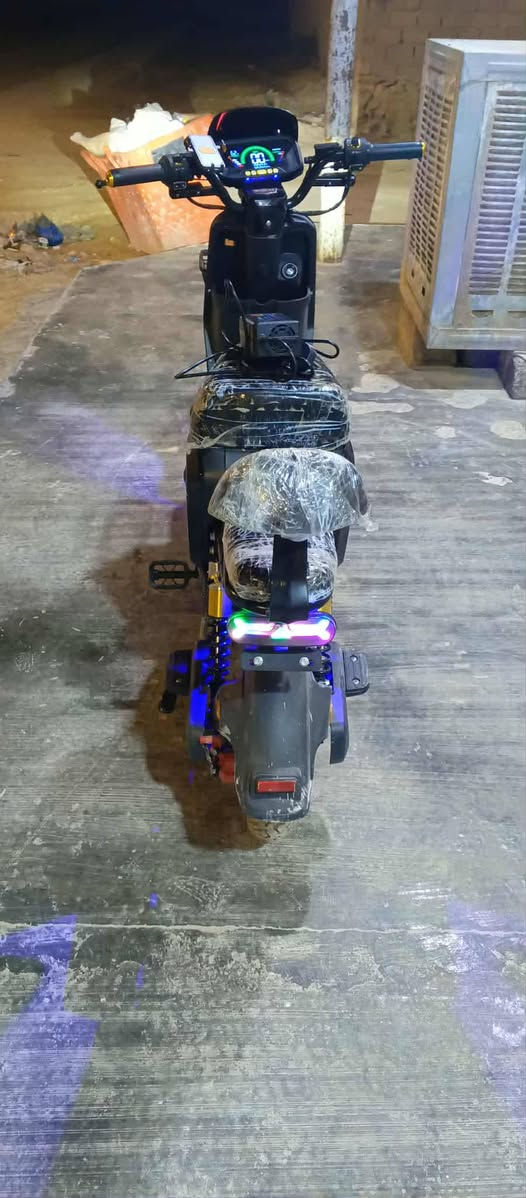 ماطور شحن للبيع صار شهر من اخذته يرهم اقصاط ويرهم نقد ***********
