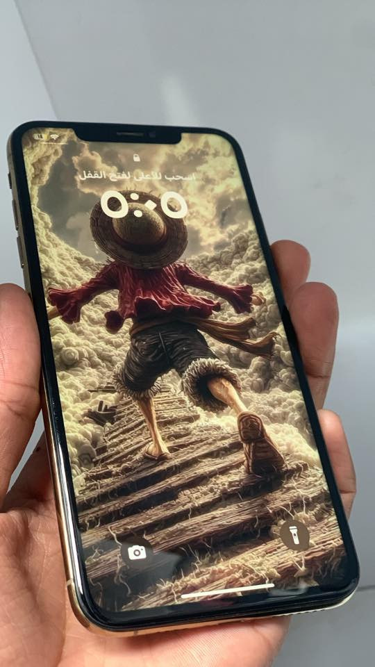 السلام عليكم
اكس ماكس مكفول ونضيف كلش 
شاشته الاصليه شرط شخط مابيها فيس إيدي شغال 
شخط مابي تجي وتفحص فقط بطاريه مبدله اصليه سعرها ٧٠ الف 
سعر الجهاز ٢٢٥ قفل مال جناي  مكاني بابل قرب كليه الحله ***********
