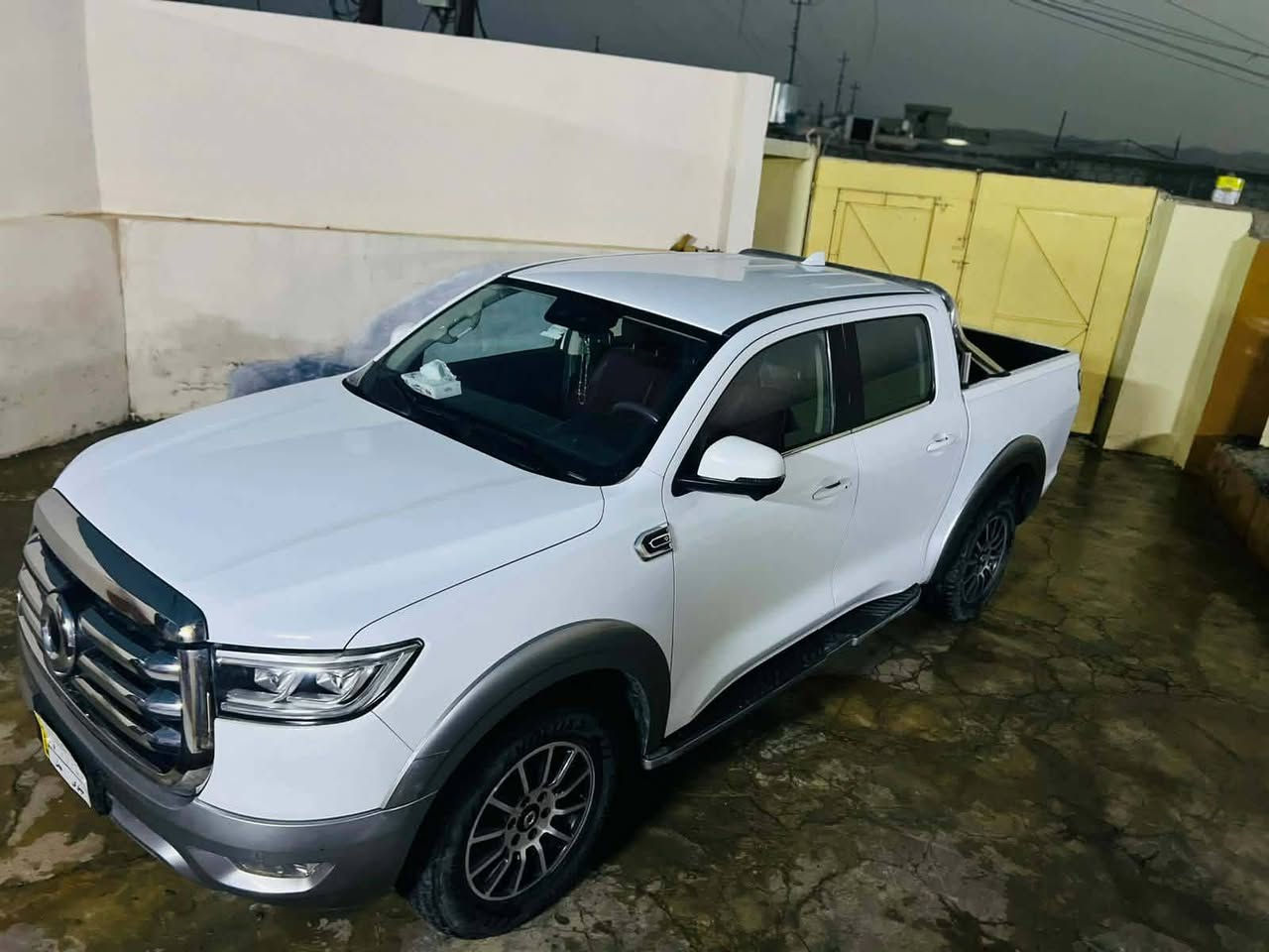 للبيع او مراوس
بيك اب گريت وول باور 2021 
رقم نينوى (  ) تحويل ثاني يوم
اعلى فئة مواصفات ( Luxury 

محرك 4 سلندر حجم 2000 توربو بانزين 196 حصان 
گير اوتوماتيك الماني ZF ( 8 نمر )
السيارة اعلى فئة مواصفات  ( Luxury ) مواصفاتها جداا كثيرة راح اذكر جزء منها ( شاشة كبيرة نڤيكيشن ، ٤ كاميرات ، نقاط عمياء ، رادارات ، حساسات امامي و خلفي ، بصمة ، تشغيل عن بعد ، دفع رباعي دبل اكسل، ديفلوك ، ٣ انظمة قيادة ، تبريد قطعتين ثلج ، كشنات جلد نابا و الامامية كهرباء ، سيمي اوتو بارك ، لايتات عدسات زينون ، اوتو هولد ، درج خلفي، سلايد روف ، شاحن وايرليس، تدفئة كشنات و ستيرن ... الخ )


**إذا كنت صاحب هذا الإعلان وتريد حذفه لأي سبب، رجاءا أرسل رسالة إلى الدعم الفني**