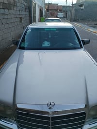 مرسيدس 300 • ١٩٨٥ • رقم بغداد