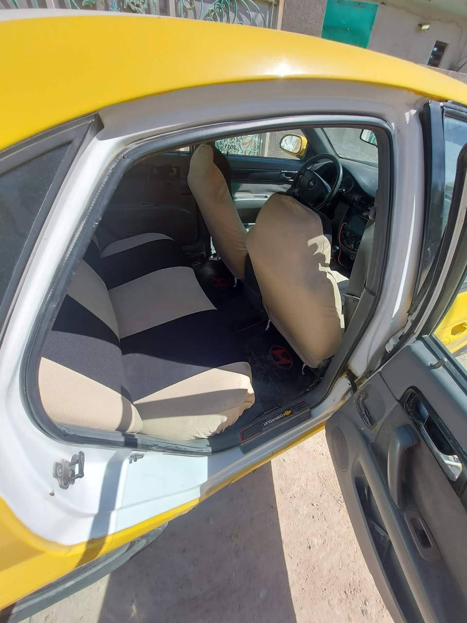 شوفرليت اوبترا2010رقم المثنى   سنويه لل2028  شرط التحويل والتحويل بكربلاء  محرك بيه خيط تبخير  تبريد ثلج❄️ بيها مكانات صبغ  بدون دواخل   كير اوتوماتيك شاشه ايباد  سياره جاهزه   السعر45ورقه وبيها مجال العنوان كربلاء  الحر  رقم الهاتف***********  ملاحظه ابيع  هل الموجود
