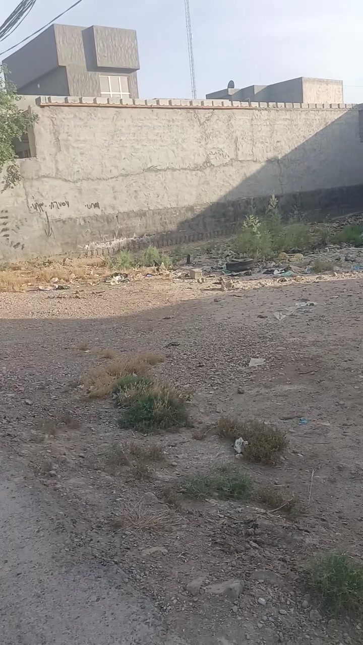 سلام عليكم قطع للبيع مساحه 400 كلشي متوفر يمك مجاري الأبي محولة وره القطع والاستفسار الأكثر ع رقم
***********
***********

