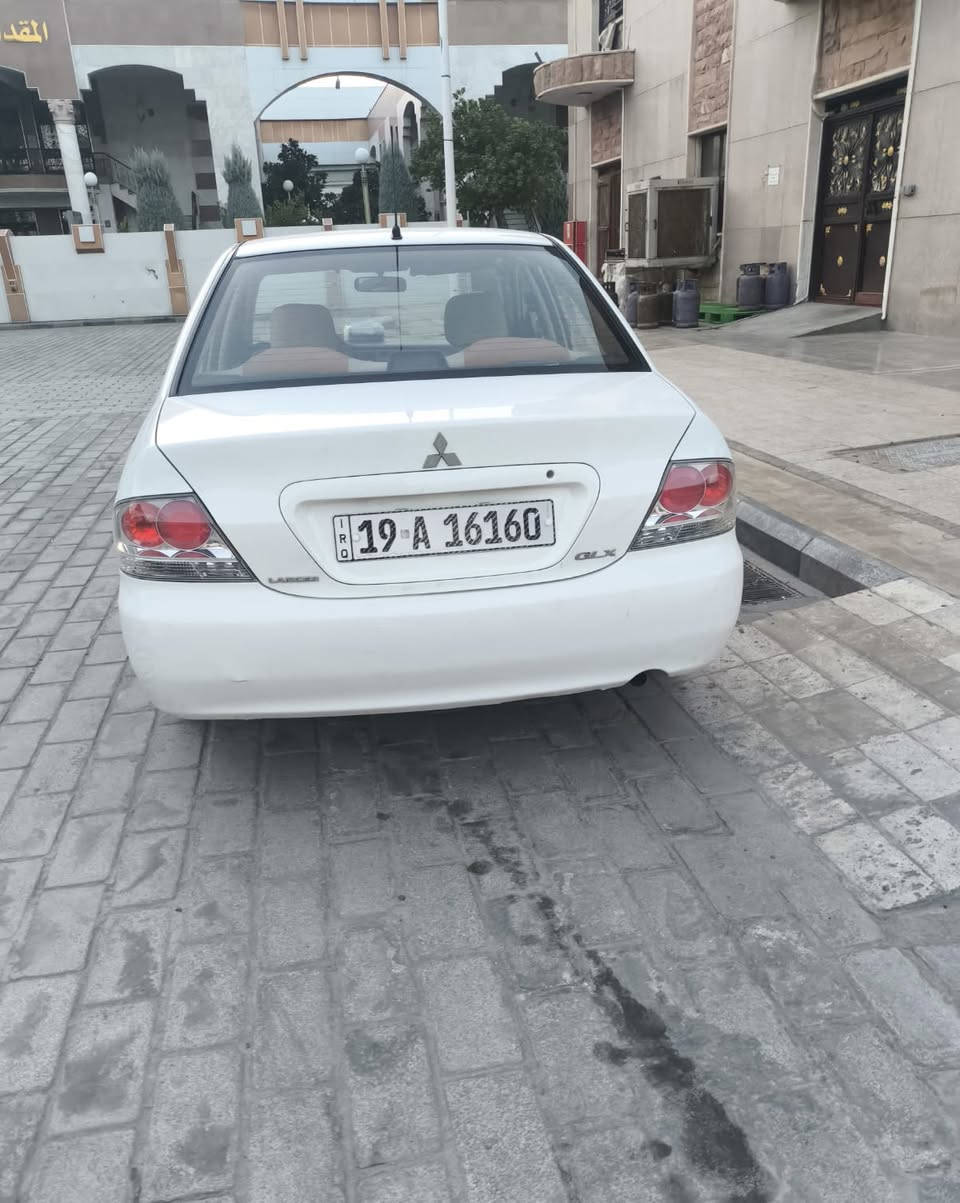 السلام عليكم.. 
#للبيع سيارة ميتسوبيشي لانسر  موديل ٢٠١٠ رقم كربلاء الماني مميز مع سنوية عظم عاج بإسمي  . 

#المواصفات: 
1. ميتسوبيشي لانسر ٢٠١٠ لون ابيض . 
2. الرقم كربلاء الماني مميز سنوية وارقام جدد لغاية ٢٠٢٨  . 
3. محرك ٤ سلندر  ١٥٠٠ قبق أسود . 
4. غرفة بيحي مع صاج دشبول بلادي .  
5. تبريد شغال . 
6. محرك ، كير ، حدادية كلها يعمل. 
7.  بنيد مبدل فقط  . 

(السيارة معروضة للبيع والسعر المطلوب ٩ الف و ٣٠٠ دولار ( ٩٣ ورقة ) مع مجال قليل مكان السيارة كربلاء )

الجاد بالشراء الاتصال على الرقم التالي 👇🏼 (غير متواجد على فيسبوك ) .

 *********** (د.علي الشمري ) .
