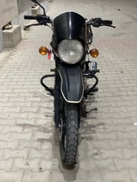 لام عليكم مرقم للبيع مديل 23 الدراجة خير من الله نكرة سلفة مابيها نقص ...