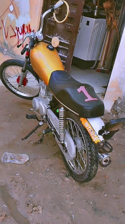 انتنس2024شوفت عينك كلك رايده ب400مو شراي لاتعبني اخيك وصوته لمكينه يمك وسمعه خرسه رقمي***********ومتواجد عل فيس
