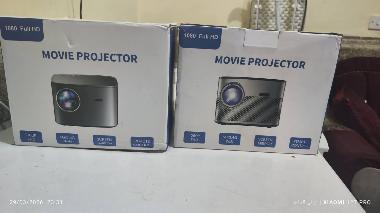 مواصفات بروجكتر ZOOMCAT C26

#قطعتين_جهازين_داتاشو عدد 2

يُعد بروجكتر ZOOMCAT C26 (وخاصة طراز C26A) جهاز عرض منزلي ذكي ومحمول، يتميز بدقة أصلية 1080P Full HD (مع دعم 4K)، وسطوع عالٍ يبلغ 700 ANSI لومن (حوالي 26000-28000 لومن)، وتقنيات متطورة تشمل التركيز التلقائي (Auto Focus) وتصحيح الانحراف (Keystone Correction)، مع نظام أندرويد وواي فاي 6، مما يجعله مثالياً للمسرح
#الموجود_قطعتين


**إذا كنت صاحب هذا الإعلان وتريد حذفه لأي سبب، رجاءا أرسل رسالة إلى الدعم الفني**