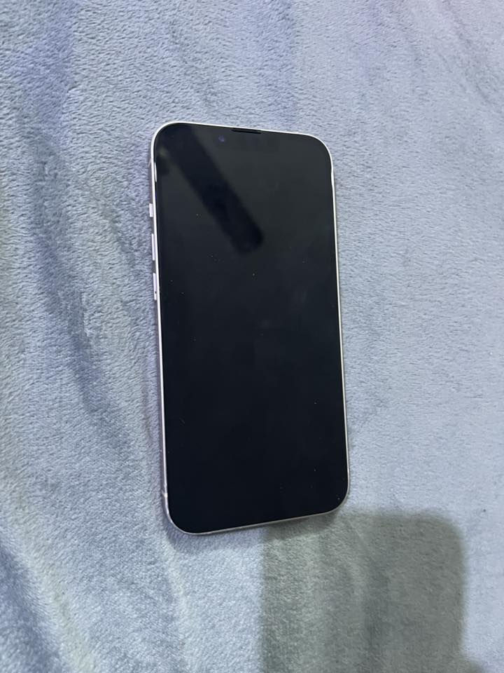 السلام عليكم ١٣ عادي ٢٥٦ مبدل شاشه نوعيه مفوله الجهاز جديد للبيع او لمراوس ب١٣ برو ماكس مبدل شاشه أو بطاريه ‭٠٧٧٤ ٧٩٩ ٩٢٤٧‬ واتساب
