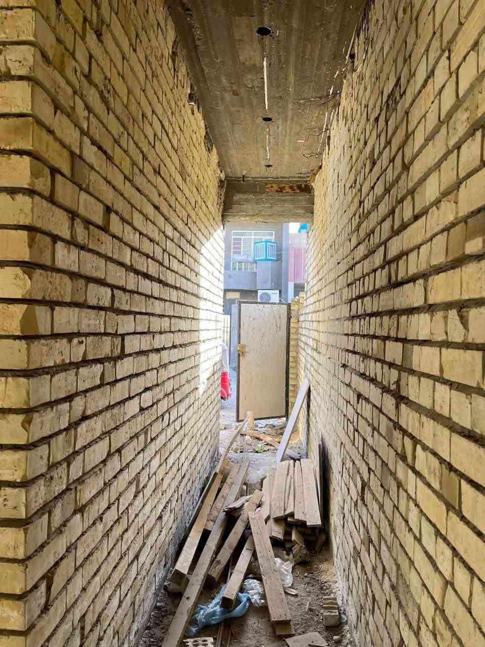 سلام عليكم هيكل اللبيع المساحه 100 متر بناء درجه أولى زراعي سند 25 نهايت اربع شوارع رابع فرع ع ايسره زراعي النفطيه ***********
