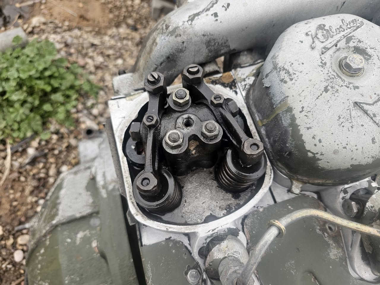 #محركات حاوية 
شرط التشغيل ما مشتغلة بالعراق نضافة 100%
محركات دويز ٦ بستم 
محركات دويز ٤ بستم 
المكان ديالى العظيم 
للاستفسار ***********
