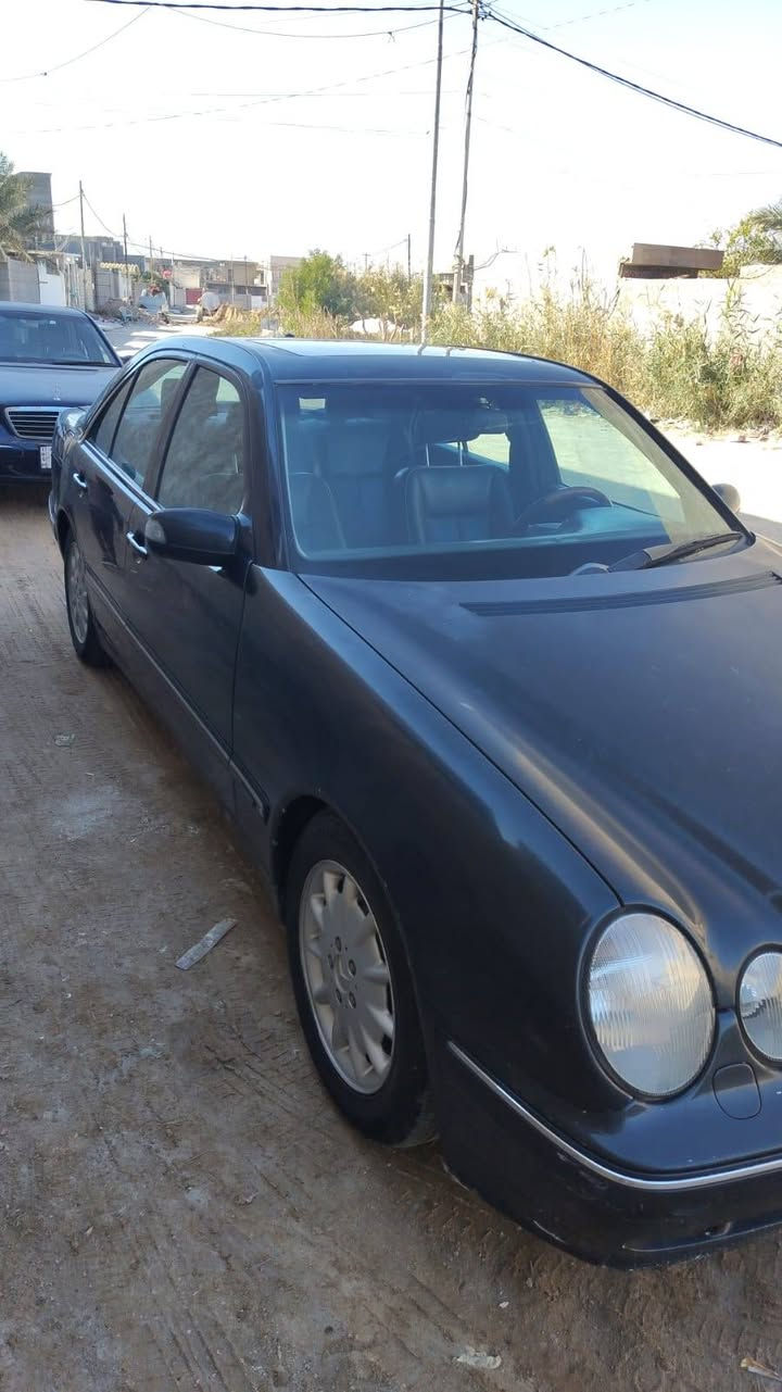 السلام عليكم مارسيدس ام عيون موديل 2001 E320السياره افنكار وارد ياباني فوول مواصفات 
***********
السعر 125$وبيه مجال
