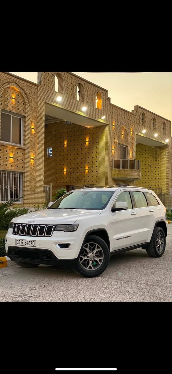 للبيع جيب 2020 
خليجي وكالة ليث العبيدي 
مكفوله كفالة عامة 
فقط اكو بيها شخوط بلبابين عكس السايق فقط معالجة فقط قلم بدون اي بارد 
ماشية 72 الف ميل
فول مواصفات 
فتحة 
رادرات خلفي امامي 
تخم تاير جديد 
كشنات جلد 
تو ويل 

السعر 28000$
***********
 المكان بغداد الدورة
