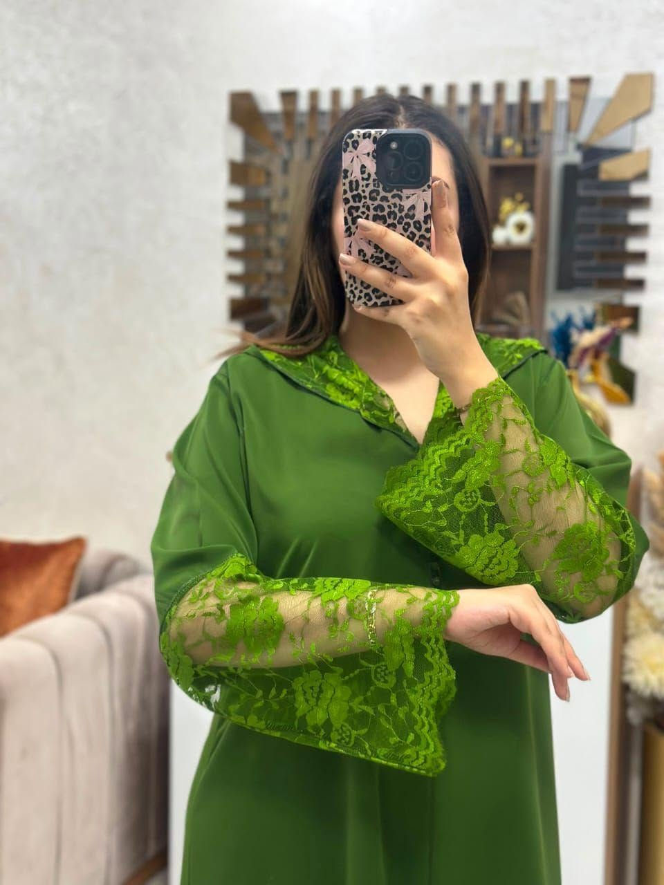 la nouvelle colletion😍💣💣💣
من تصميمنا الخاص 👌👌👌         👈عشاق جلابة ايفازي عصرية لون ينسيك في لون
👈👈 جلابة بشبيكه في لكمام ولقب بالعقاد  
المحبوب  عند الجميع 
👈👈التوب كريب حرير من أرفع الخمات 
👈👈المقاسات :                                               L XL XXL سطات, المغرب


**إذا كنت صاحب هذا الإعلان وتريد حذفه لأي سبب، رجاءا أرسل رسالة إلى الدعم الفني**