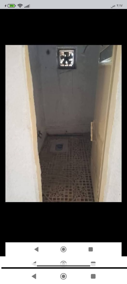 دار للايجار المساحه ١٠٠م طابق واحد غرفتين نوم وصاله ومطبخ كليدور مجمع صحيات حي الصحه خلف المدهش مبلغ الايجار ٢٥٠نهائي للاستفسار ***********
