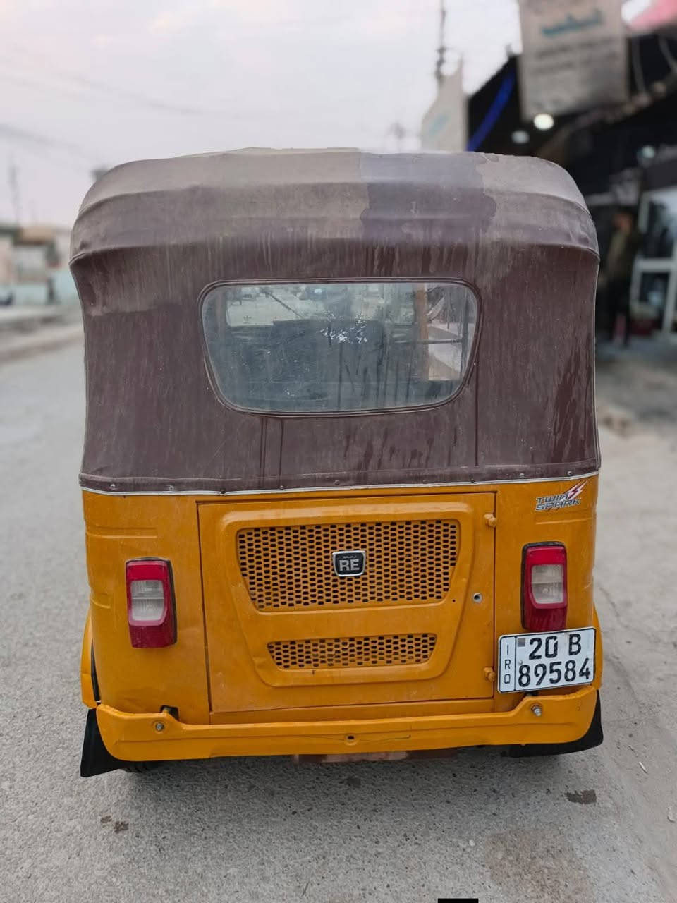 تكتك موديل 21 رقم انكليزي تكتك جاهزه اي نقص مابيه العنوان ديالى هبهب ***********
