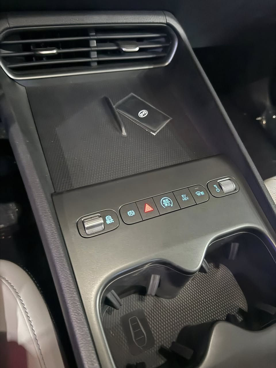 صباحكم خير وبركه...
تم وصول وجبه من السيل 05 الاصدار الجديد
🚙🚙((معرض دار السلام )) لتجارة السيارات🚙🚙
السياره ذات كفائه وعزم عالي
البطاريه 128 كيلو
الكير تعليك
للاستفسار
***********📞
***********📞
موقعنا..
معارض البياع- مدخل الشارع المميز -جهة الحي الصناعي
يتوفر بيع وشراء ومراوس
