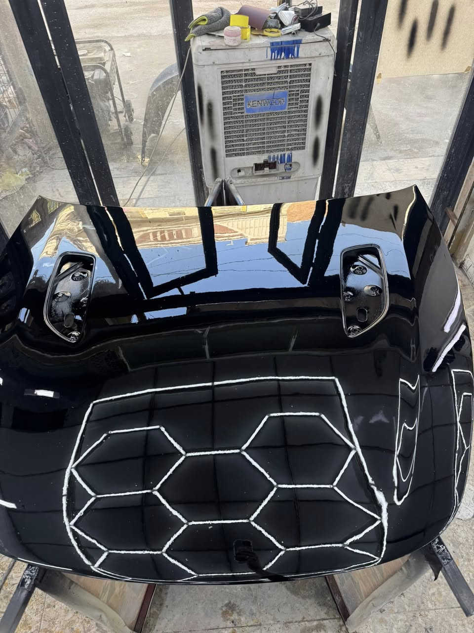 السلام عليكم 😍
صبغ بنيد تكعيد كامل معجون 
والنتيجه كدامكم درجه اولى 
كود اللون ABP خلط اللون يمي 
البيز والكلير والاساس دكسون الماني 
عنواني شارع مستشفى الدوره الاهليه 
***********
