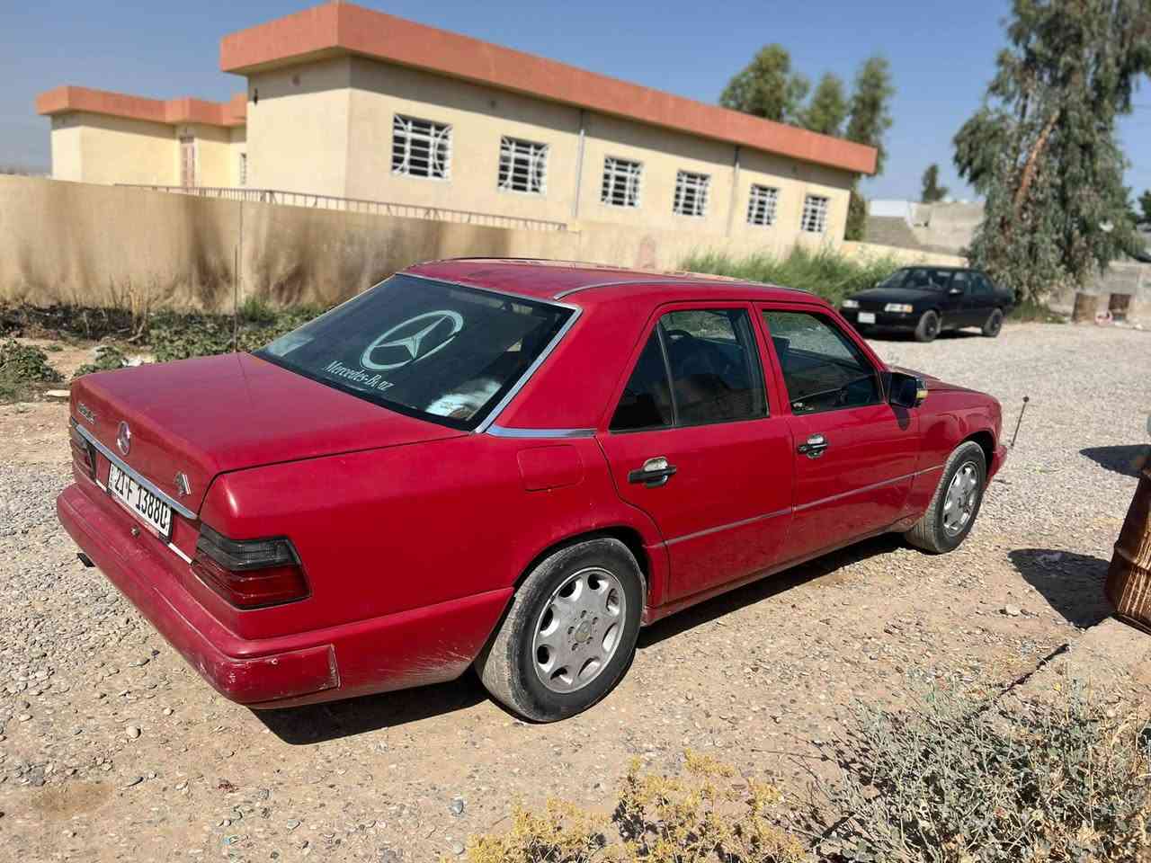 مارسدس دب موديل 88 محرك بطه 3000 كير اوتوماتيك تبريد ثلج تخم تاير جديد كهربائيات كله شغاله سنويه جديده السياره جاهزه بدون نقص سعر 47 مراوس حسب القناعه مكان السياره كركوك 
***********
