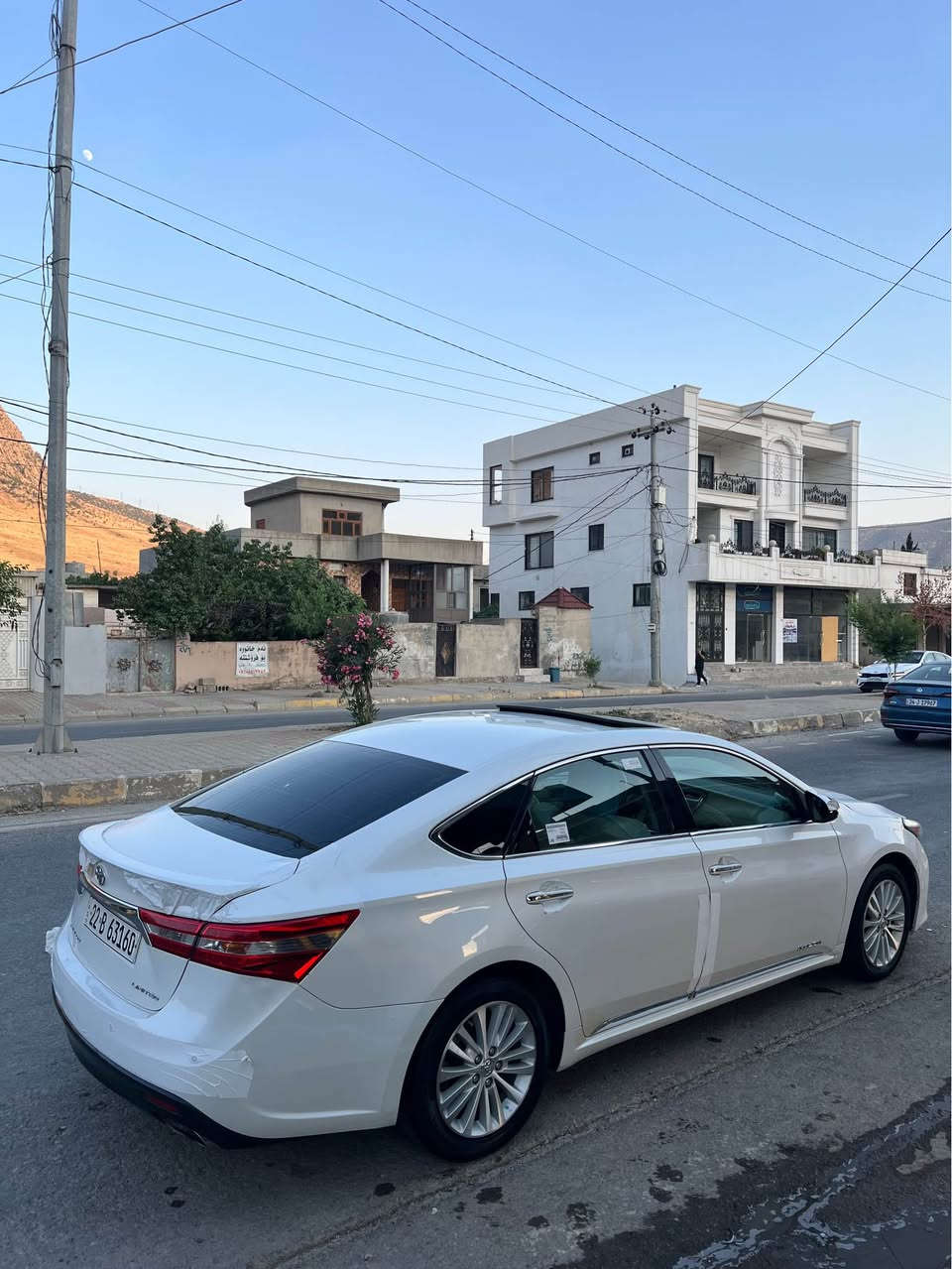 Avalon 2013 
مواسەفات خەلیجی لیمیت
بەسمە سلایت پێش و دواوە حساس 
کوشن خەزن کوشن کارەبای 
مەکینە گێڕ بەشەرت 
ڕەقەم سەنەوی نوێ 
چوار تایە نوێ 
۱۷٠ هەزار ڕۆشتوە 
دەعامی بۆ دەعامی بەشەرت 

***********
*********** سوران, أربيل
