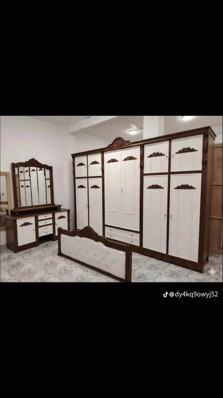 يالله سلام عليكم اليوم عرض من معرض الهاشمي للاثاث العرقي سعر النقد والاقساط نفس الشي بدون تحميل ربع دينار غرف احطاطه الثقيل شغل عراقي ١٠٠٪؜ درجه اولى 
***********
