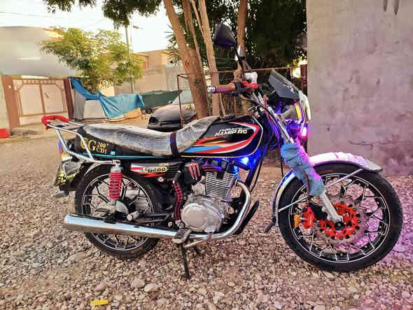 (للبيع )اخو زيرو >>(نامي برو-محسن)(✈️)<<
موديل>>(2025)+(5كير-)
دشبول >( كتروني)+(لون /اسود)
بيصمه >كنترول تشغيل ع ن بعد 2)
مكفول >>( محرك (200) شلعه ومعدل فول)
مكاني >>(كلار ) سعره مناسب  +(***********)+رمشلي خابرك 
🔙علق اي شي) (دزلك سعر خاص(
