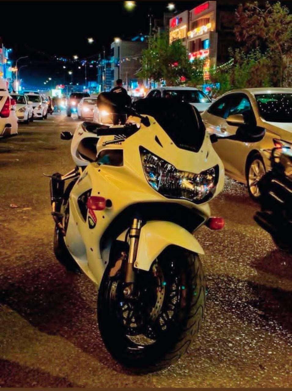 سلام عليكم. بطح سيبي محرك ٩٥٤rr موديل ٢٠٠٢أوراق منفيس.. ابيع كوم حديد مستعجل ع بيعته ***********
