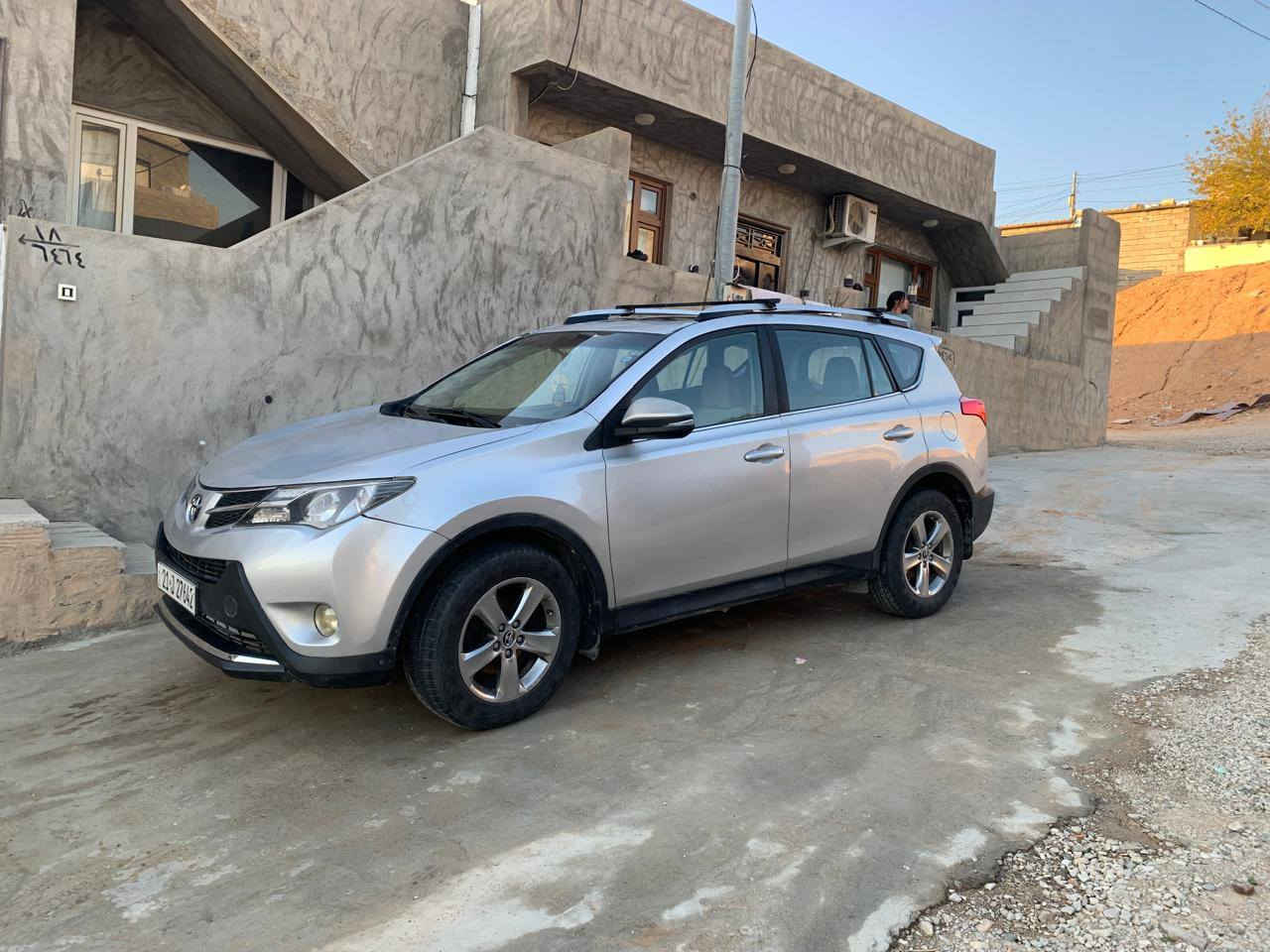 توێتاڕاڤ مۆدێل2015
فول مواسەفات بەس بصمە نیە سەنەوی تازەیە تا2028گێڕومەکینەی بەشەرت کامل بۆیاغە 
125 $گەڵاو معامەلە .***********
