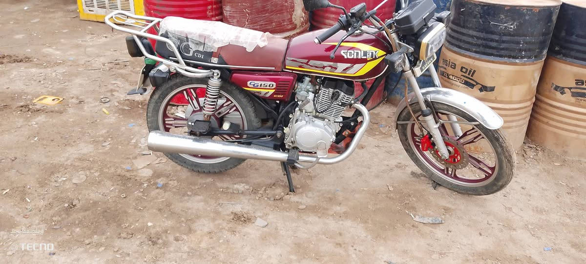 السلام عليكم دراجه سيفان سونلنك٢٣ اصلي ام الختم محرك شرط مامفيلس على وضع الشركه كلهه بلادي  السعر ٦٧٥ وبيه مجال مكان الحمزه الغربي الخميسيه  وراق كامله ***********
