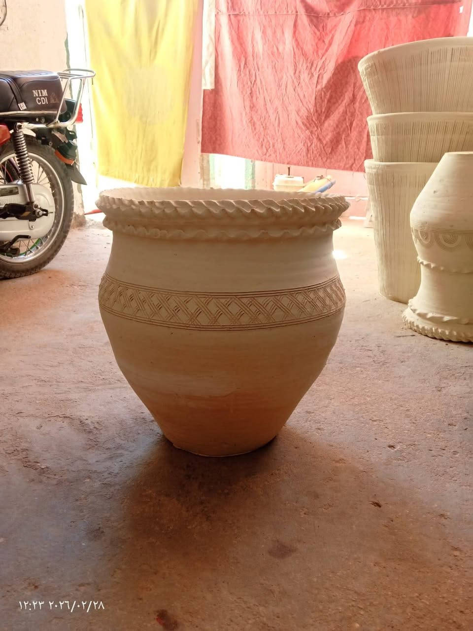 سلام عليكم يتوفر جميع السنادين الفخاريه كافت الحجام  وتبدئ الاسعار من ال 4000الى12000ويوجد توصيل داخل كربلاء فقط جمله مفرد للستفسار الاتصال ***********
