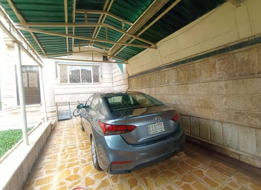 أكسنت 2018 للبيع
محرك. GDI كير AT 

رقم نينوى ضررها موضح بالصور قطعتين 

سيارة نظيفة حيل ومال بيت ماشيه 46 ألف 

سعرها 115 وبيها مجال للشراي 

*********** واتساب موجود

موصل حي المحاربين
