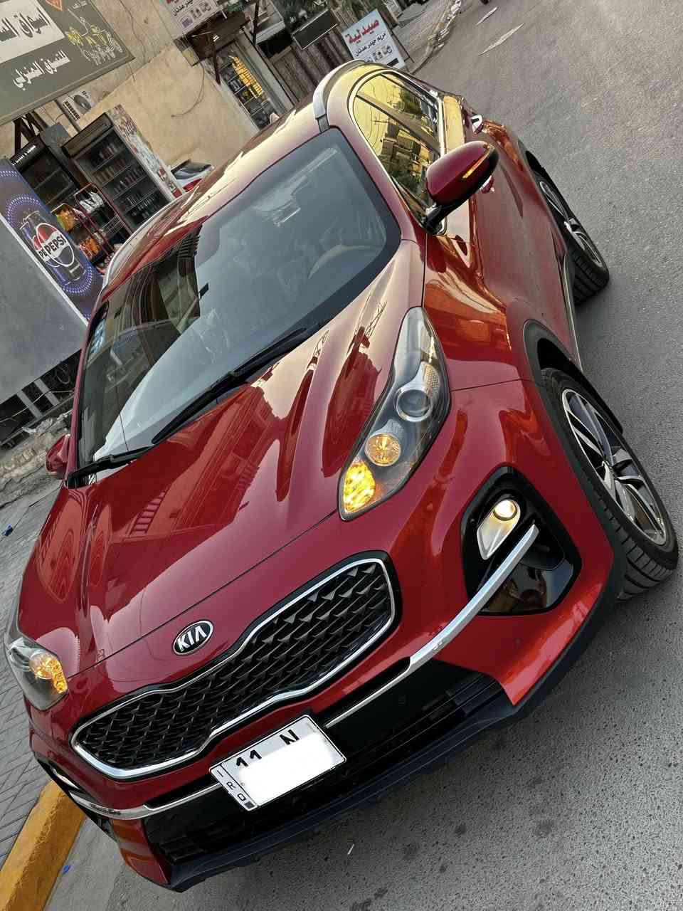 سبورتج 2020 خليجي
(( اخت الزيرو )) 

 مكفولة كفاله عامه 
السياره كلها على وضع الشركه 

ماشيه 41 الف كيلو متر 

رقم بغداد بأسمي  تحويل ثاني يوم
هزة ورقم وسنوية كلهن جدد

🔰 مواصفات 
شاشة كبيرة.
اريل نفكيشن
كشنات جلد بلادي.
كشنات ثنين كهرباء
داخل لونين صحراوي واسود.
حساس امامي وخلفي.
اشاير مري 
مري شفط
خمسه ويل كب .
قطعتين تبريد
كامرة خلفيه.
تحكم ستيرن.
شاشه قرائه الاعطال
3 انضمة قيادة 
وبعد بيه هواي مواصفات

السيارة جاهزة من كل النواحي
محرك 2000 دوش المرغوب
كير ومحرك مكفولات 

السعر 195 وببه مجال

📍 العنوان : بغداد - الدورة

☎️ للأستفسار ***********
