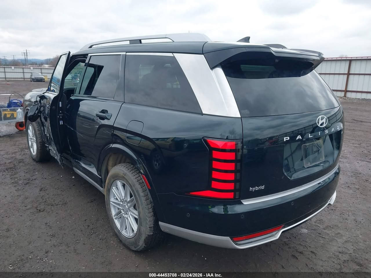 🚨 تنويه مهم
هذه السيارة معروضة في المزاد الأمريكي 🇺🇸
والمزايدة والشراء تتم عن طريق مكتب الباخرة للمزادات 🇮🇶

───────────────
🚗 (هايبرد) نوع السيارة:2026 HYUNDAI PALISADE HEV CALLIGRAPHY
📅 تاريخ المزاد:الاثنين 23-03-2026
💰السعر:385 ورقة         
📊 الممشى:1659 ميل فعلي
🛠️ المحرك: 4 سلندر / 2.5 لتر
───────────────

🔥 مجاناً مجاناً مجاناً
📄 تقرير كارفاكس مجاني بدون أي مقابل
───────────────

🚗 سحب السيارة خلال 24 ساعة من وقت التسديد
💸 حسابات مخفّضة وعمولات أقل من السوق
───────────────

🚢 الشحن متوفر من:
🇺🇸 🇨🇦 جميع الولايات الأمريكية والكندية
➡️ شحن مباشر إلى العراق
➡️ العقبة – جبل علي – ميرسين
───────────────

🛃 تخليص كمركي كامل من ميناء أم قصر
🏔️ تخليص كمركي إلى إقليم كردستان
🇯🇴 شحن مباشر إلى عمّان (العقبة)
🇹🇷 شحن إلى ميناء ميرسين – تركيا
───────────────

🏢 فروع الشركة:
📍 الفرع الأول: بغداد – السيدية – الإعلام
📍 الفرع الثاني: الإمارات العربية المتحدة – الشارقة – الصناعية 4
───────────────

👥 مجموعة البيع والشراء:
https://www.facebook.com/share/g/17pXXBgeeU/?mibextid=wwXIfr

───────────────

🎵 TikTok:
https://www.tiktok.com/@al_bakhera?t=8qGOLioZlVE&_r=1

───────────────

📞 للاستفسار والتواصل:
+9647739115599


**إذا كنت صاحب هذا الإعلان وتريد حذفه لأي سبب، رجاءا أرسل رسالة إلى الدعم الفني**