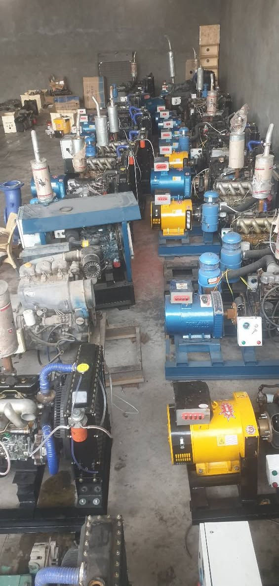 تعلن شركة الساير 
مولدات دايو كوري ٤سلندر ٣٠ كيفي #السعر١٦ورقه 
مولدات سامسونك كوري ٤ سلندر ٣٠ كيفي #السعر١٦ورقه 
مولدات ينمر ياباني ٤ سلندر توليد ٣٠ كيفي #السعر١٦ورقه 
مولدات ازوره ياباني ٤سلندر توليد ٣٠ كيفي #السعر١٦ورقه 
العنوان بابل ناحية الشوملي قرب الدفاع المدني
***********
