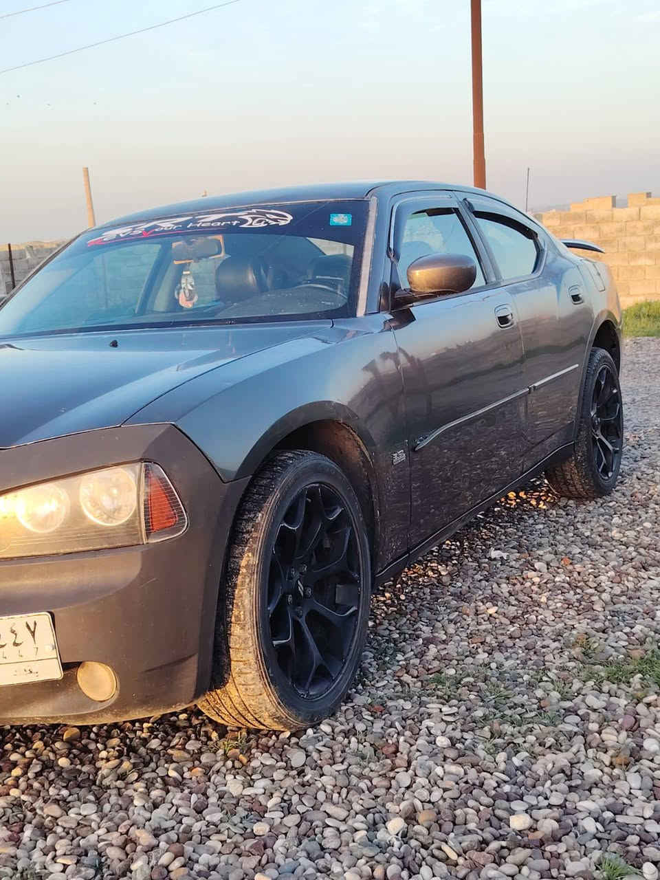 جارجر sxt موديل 2010 محرك كير شرط سياره نضيفه احلى من الصور ما يعوزها بس ستر الله شرط التحويل والوكاله محرك 3500 تبريد ثلج تدفاه كهربائيات كلها شقاله بيها ظرر تحرير مكانات وبيها سونار شرط بدون شواصي  ويل حجم 20 حداديه حيل زينه لون اسمنتي زنون شمسي سنويه لل 2028 مشروع وطني تحول با اي محافظه السعر100 وبيها مجال شي قليل شراي اتصل
***********
