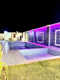 🌟 فرصة استثمارية وسكنية لا تعوض | منتجع راقي للبيع 🌟  📍 المميزات العام...