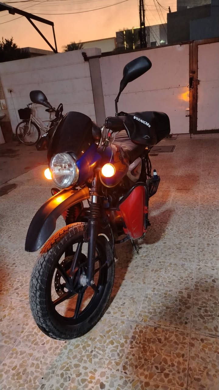 السلام عليكم

دراجه بوكسر ٢٠٢٢ مرقمه البيع سعر مليونين١٠٠ عنوان بغداد الدوره ***********
