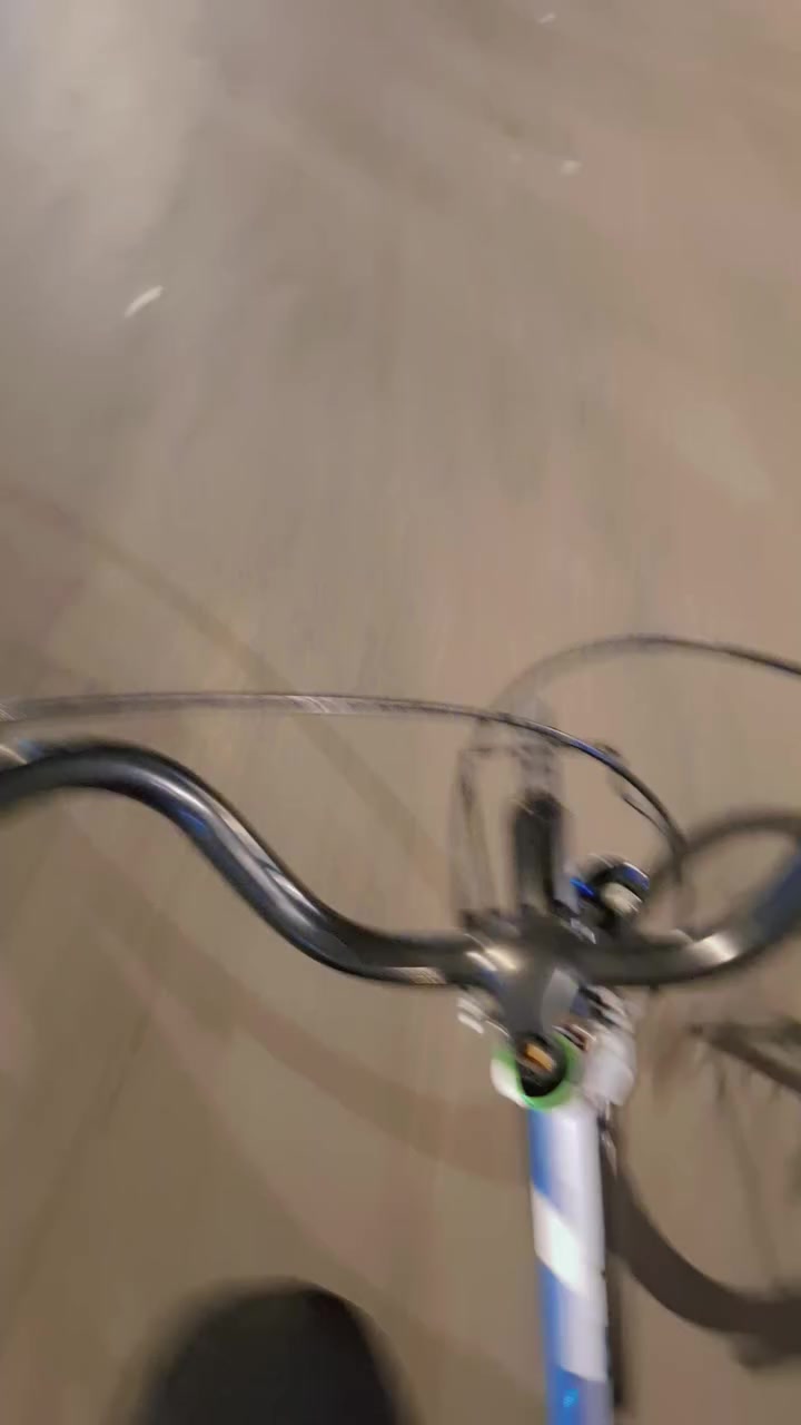 بايسكل باله كفاله شراي خاص متعوب عليه بايسكل محتاج واريد ابيعا مو شراي لايجي ويتعبني *********** مكاني بصره قبله بس شراي يجي
