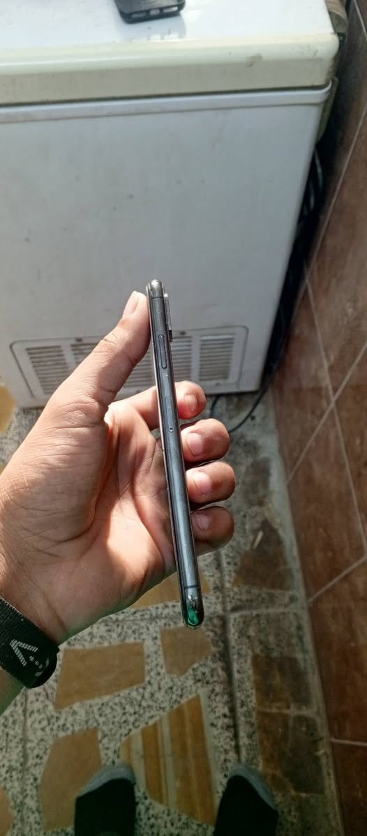 سلام عليكم جهاز للبيع اكس ماكس الجهاز نضيف بس بي شغله وحه الجهاز كل شويه يرست الجهاز للبيع قيم بليرضي الله بغداد الكفاءات العبيدي ***********
