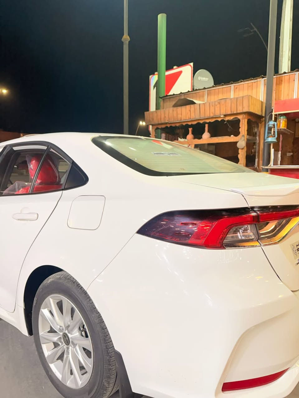 كورلا هايبرد شكل خليجي موديل 2025
سياره فول لخير كشن كهرباء جلد احمر
رادار امامي سياقه ذاتيه قفل كلوز توقف ذاتي
فول سياره مكفوله من شخط كفاله عامه سياره
سعر 166 بيهه مجال بصيط 
العنوان بلديات 
الهاتف  ***********
***********
