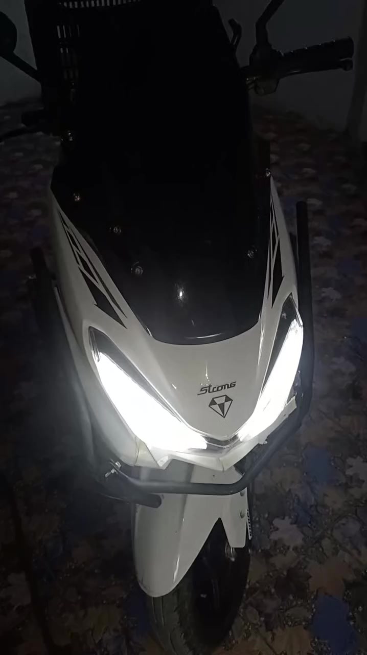 سلام عليكم دراجه ناريه للبيع اسم الدراجه سترونك 2023 الدراجة خير من الله تشتغل هندر و سلف و بيها بصمه تشغيل عن بعد الدراجه ما مفتوحه سعر الدراجة 600 الف  و بيها مجال المكان ديالى بعقوبه ام الكرفس للأستفسار على الرقم ***********
