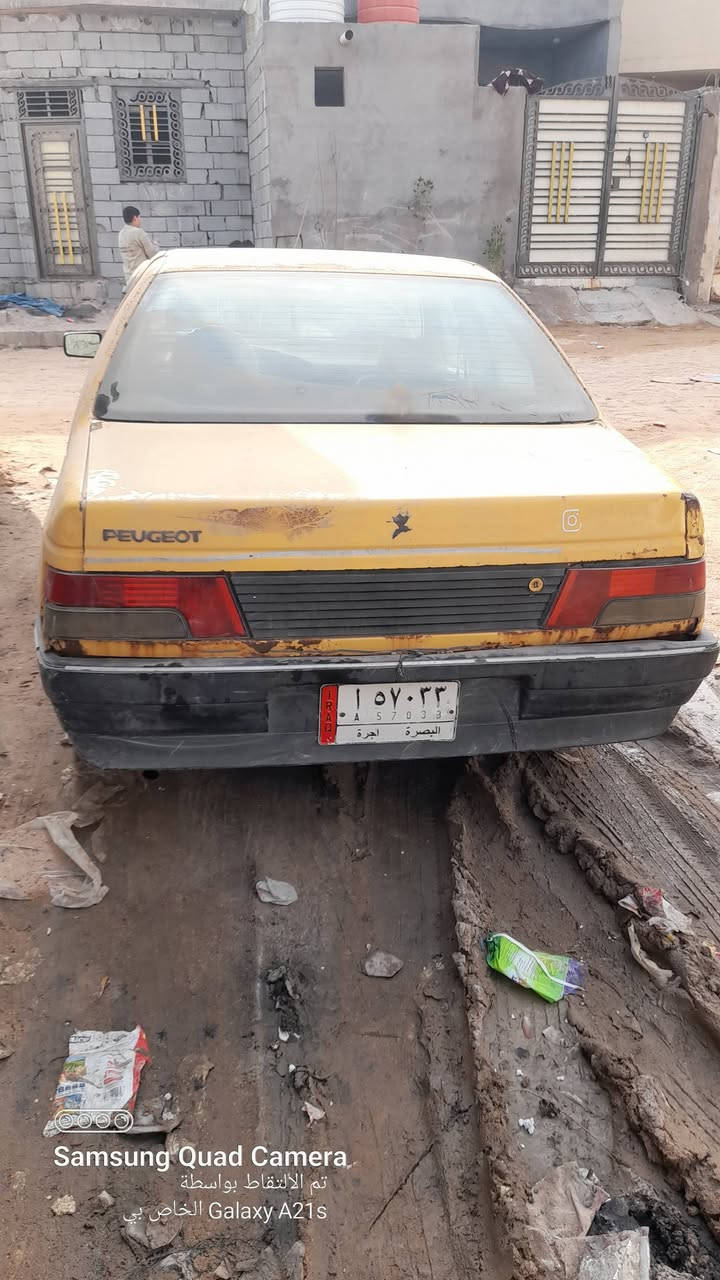 السلام عليكم  بيجو روه مديل 2009
سنويته منتهيه 2020
سياره كله شغاله بيه كير اومكينه ونجي ناعم اربع سلندر مكينه كير جديده  سعر 12 اوبيه مجال  
تحويل ثاني يوم  
مكان السياره ابو الخصيب منطقة ام النعاج  
*********** اتصال
