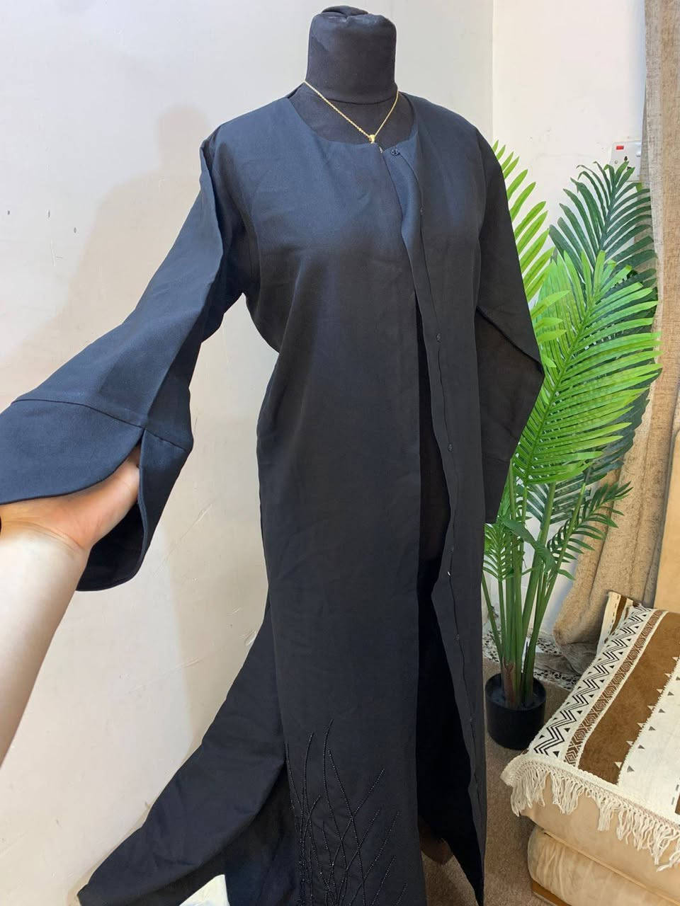 مرحبا بنات عندي شلعه عبي خليجي عددهن ٧٠قطعه وهذني مجرد نموذج بسيط منهن نضافتهن ميه بالميه الفحص كدام المندوب قطعه قطعه اخذتهن حتى اشتغل بيهن ومتفرغت ابد وابيعهن حتى لو بالخساره ميخالف لان مكان ماعندي واي استفسار اخر تفضلو عالخاص لان قليل افتح الفيس


**إذا كنت صاحب هذا الإعلان وتريد حذفه لأي سبب، رجاءا أرسل رسالة إلى الدعم الفني**