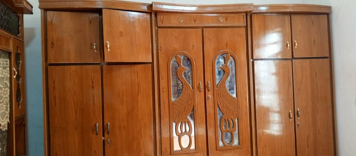 للبيع غرفه نوم سوكي سعر ٧٥٠ وبيه مجال ع خاص
*********** للاستفسار
 فلوجه قرب الصقلاويه
