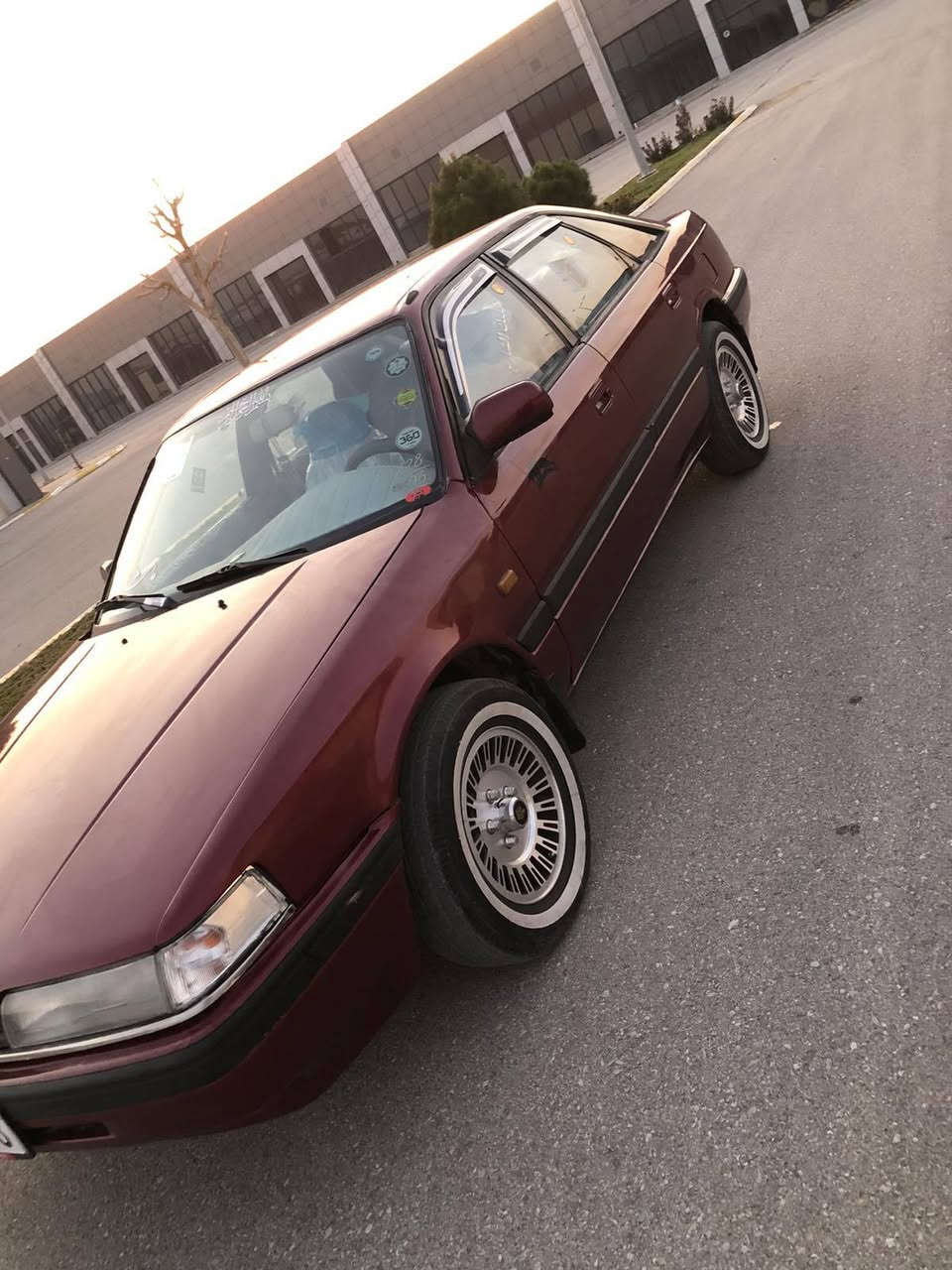 بەس ماشااللە ئەوێت مۆدیل1991 مەکینە هەشتو بەخ دەعمولێدرەوی نیە سنەوی ژینگەی تازەیە خاسوڕە زوی نیە کارابای کامل عیش دەکات هەموگیانی لەسر بیلادی خۆیە تی ماڵی دۆستە سعری43وەرەقە ژم***********؟؟*********** شێون سلێمانی
