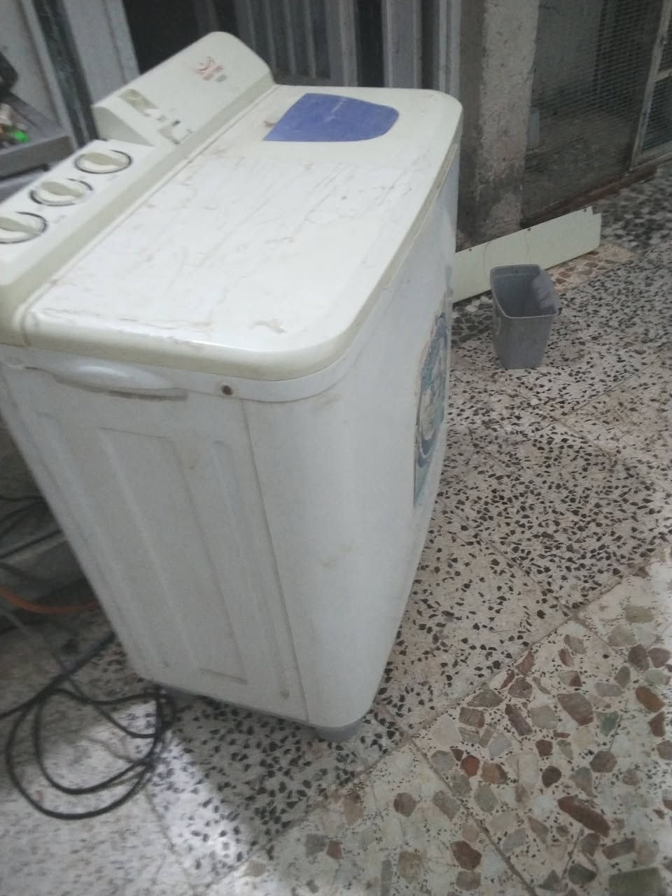 غساله نوع توشيبا شرط الشغل وماداخله تصليح الماطورات بلاديات شرط الفحص استعمال قليل ب60 وبيها مجال بسيط اليريدها يراسلني اويتصل ويدلل مكاني الخضاره اتصل اوراسل وبالخدمه ***********
