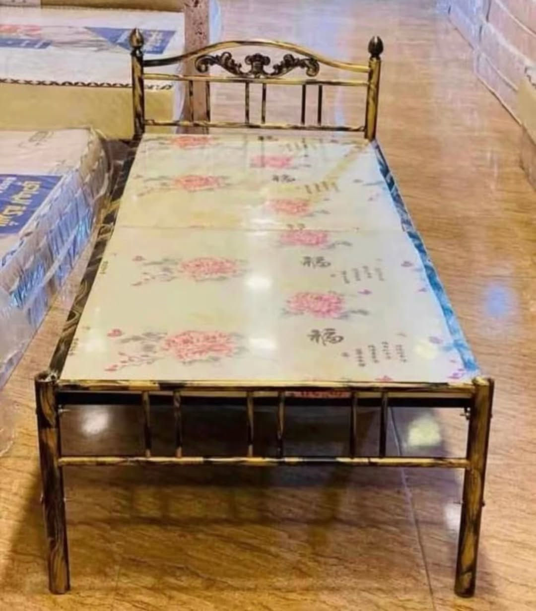 وصول كميات كبيره 
🔥 سرير نفر يطبك استندر اصلي يتحمل اوزان ثقيله موديل جديد 
✅✅ السعر ٩٠ الف عراقي 

❤️ ذهبي 
❤️ ابيض 

🌸 متوفر جمله ومفرد 

✅ للحجز والاستفسار يرجى مراسله الصفحه او الاتصال على الرقم الاتي 

📞📞📞📞 ***********  واتساب
