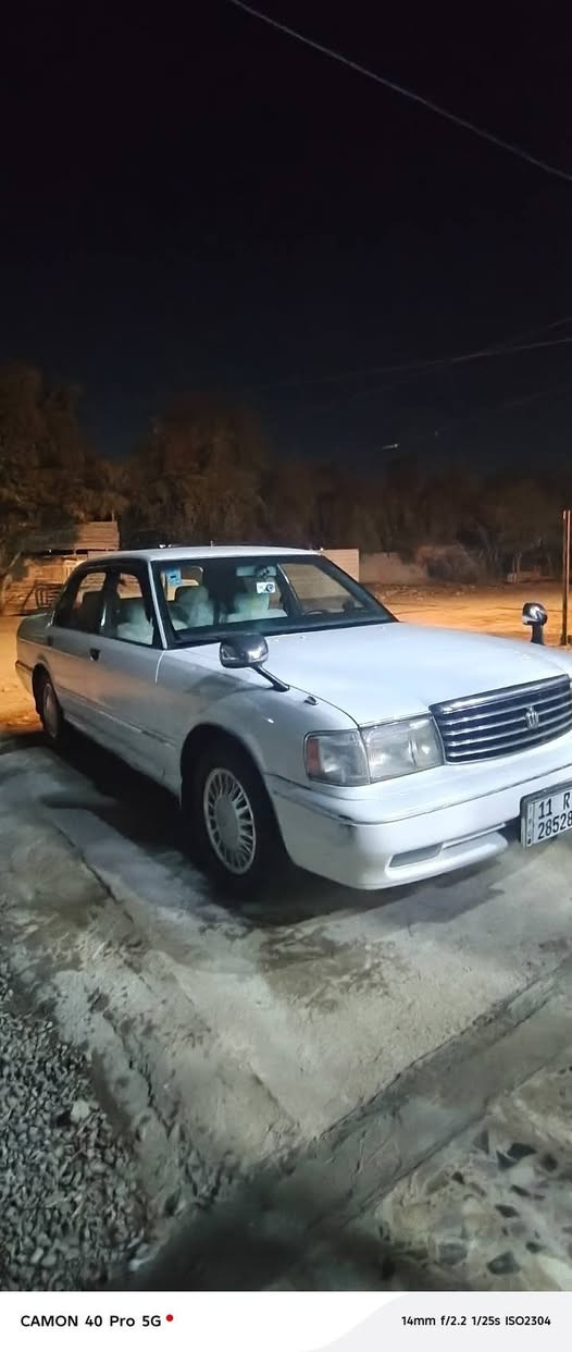 السلام عليكم للبيع كراون ارنب موديل 1994 بأسمي هزة جديده مكينه فيفتي 3000 بيه لاستيك ولف كير اكسل مكفول حداديه نص عمر مكفوله من الصبغ العام مكفوله من الكص ونقل الجثه والاصوليات والضربه ب٦٥ وبيه مجال ***********
