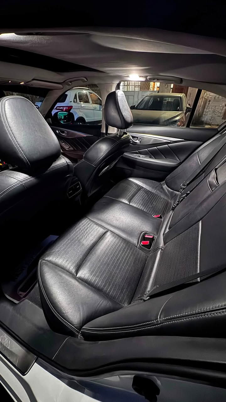 للبيع انفنتي q50s موديل 2018 السيارة فول مواصافات للاخير حساسات امامي خلفي رادار امامي جانبي مانع تصادم كامرات 360 درجة 5 وضعيات قيادة كشنات جلد كهرباء كشن 3 وضعيات خزن ميموري ستيرن كهرباء السيارة موصفات ريد سبورت محرك 3.0 تون توربو السيارة قوية كلش كير محرك مكفولات توربو كلة مكفول حدادية نص عمر حادثها جاملغ امامي ايمن فقط سونارها منشور او يرادلها صبغ الدعامية الامامية بدلتها جديد او مصبغتها الدعامية القديمة موجودة السيارة ماشية 88 الف ميل السعر 160 عنواني بغداد الدورة هاتف ***********

