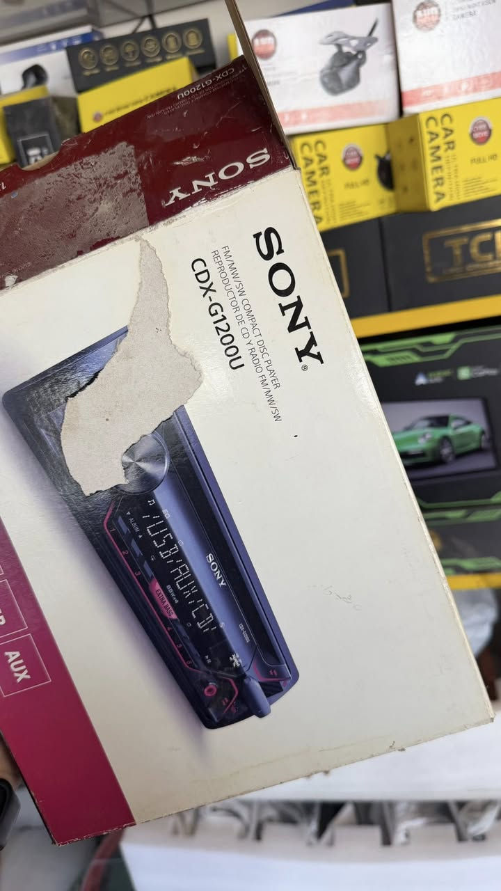 مسجلات سوني قطعتين. جدد اصلي  واحد لون احمر واحد اررق ضمان سنة كامل مواصفات سيدي 4 مخارج   
( بدون بلوتوث الي يريد بلوتوث ننطي ادابتر بلوتوث) 
مركز تيزاب لمضخمات آلصوت 
المهندس سجاد *********** 
الحله شارع 60 ومتوفر توصيل
