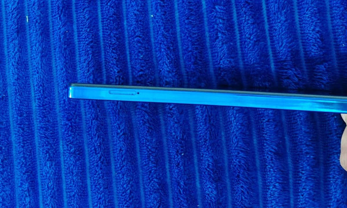 سلام عليكم تلفون ميجا هرتز        البطاريه  mAh6000السعر 200 مكاني حي اور   ***********.   الرقم وتساب
